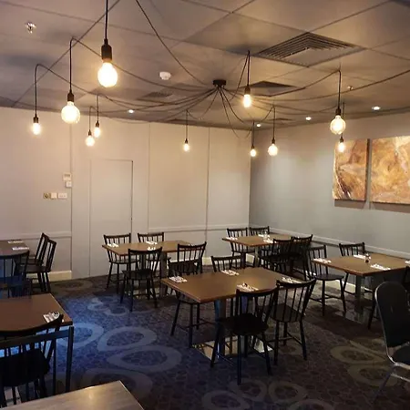 Hotel Novotel London Heathrow Airport M4 Jct. 4
