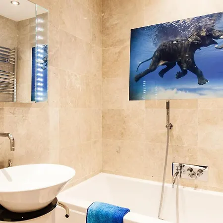Cool Covent Garden Theatre Design Hub For Families Friends Couples *
