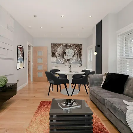 Cool Covent Garden Theatre Design Hub For Families Friends Couples * London