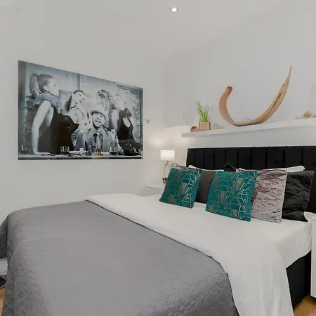 Cool Covent Garden Theatre Design Hub For Families Friends Couples Apartment