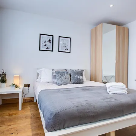 Cornwall - The Duke And Duchess Apartment