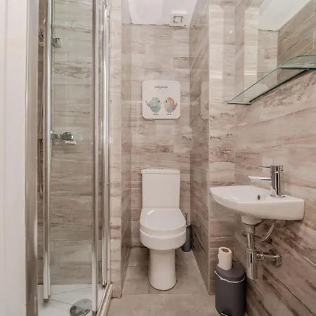 Harmonynest Parkview Elegance Guest house *