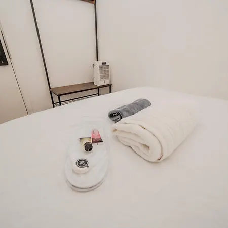 Harmonynest Parkview Elegance Guest house
