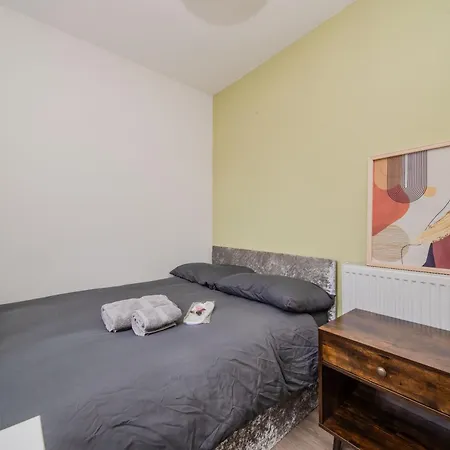 Harmonynest Parkview Elegance Guest house