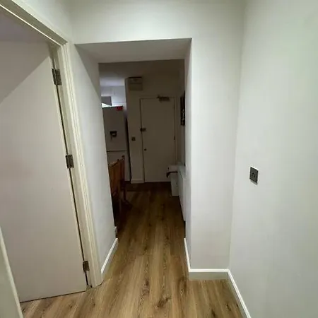 Sleep 6 - 5 Min From Camden Market Hw5 *