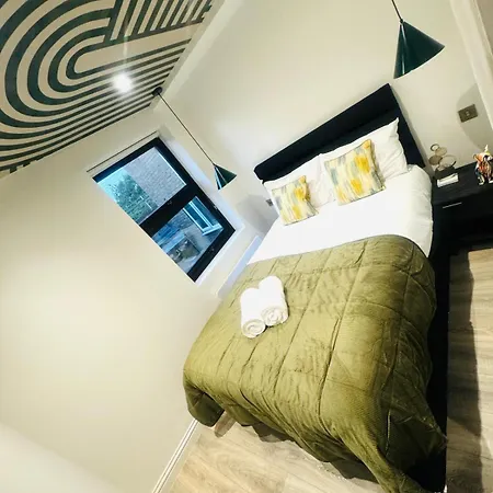 Apartment Luxury Flats, Location In Town *