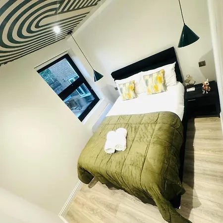 Luxury Flats, Location In Town
