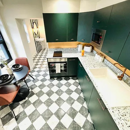 Apartment Luxury Flats, Location In Town