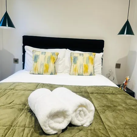 Apartment Luxury Flats, Location In Town London