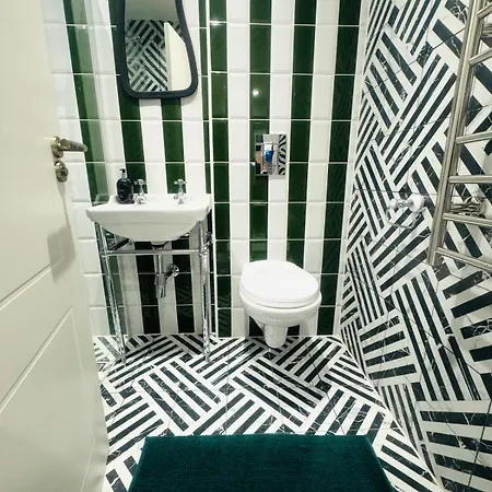 Luxury Flats, Location In Town