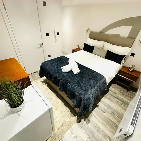 Luxury Flats, Perfect And Ideal For Tourists Apartamento *