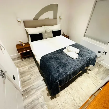 Luxury Flats, Perfect And Ideal For Tourists Apartamento