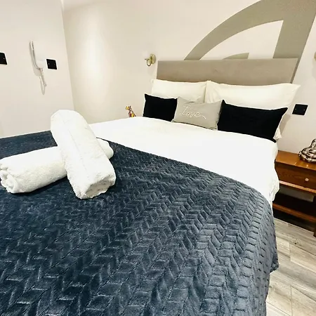 Luxury Flats, Perfect And Ideal For Tourists * Londres