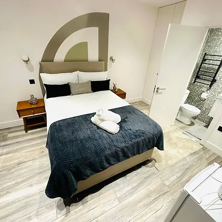 Luxury Flats, Perfect And Ideal For Tourists Apartamento *