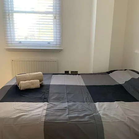 Apartment 2 Bedroom Modern, Simple Flat In Broadway Market