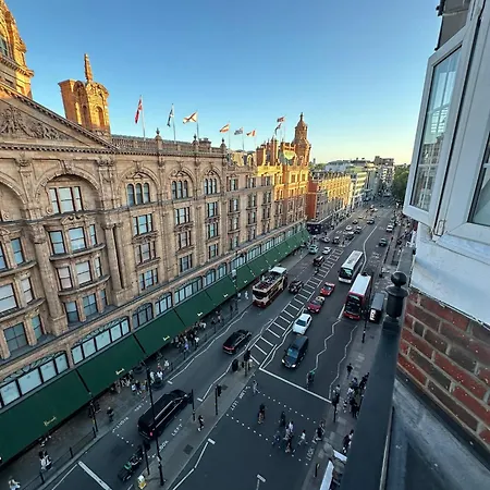 Knightsbridge Luxurious - Facing Harrods Apartment *
