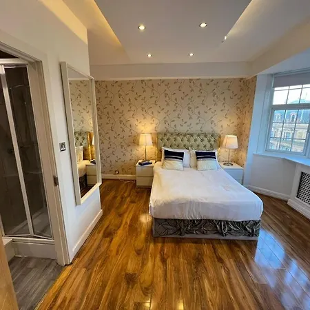 Knightsbridge Luxurious - Facing Harrods Apartment *