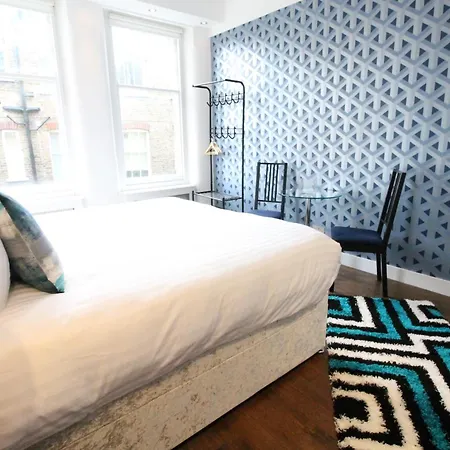 Contemporary 3 Double Bedroom 2 Bathroom Haven In The Heart Of Chelsea Exquisite With A Designer's Touch Apartment *