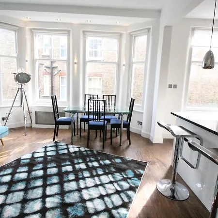 Contemporary 3 Double Bedroom 2 Bathroom Haven In The Heart Of Chelsea Exquisite With A Designer's Touch *