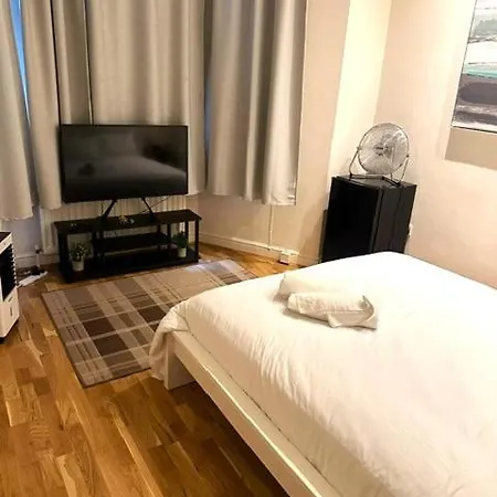 Prime Cozy By Kensington Apartment *