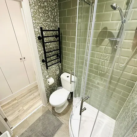Beautiful Location Guest house London