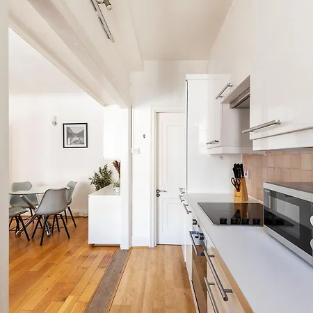 Apartment Modern 2 Bedroom Flat Near Queensway *