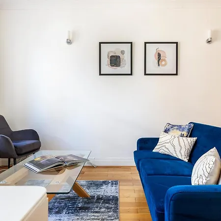 Modern 2 Bedroom Flat Near Queensway Apartment London