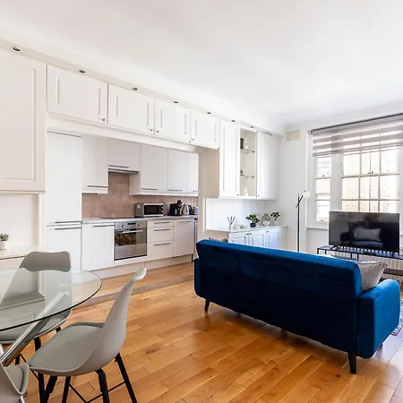 Modern 2 Bedroom Flat Near Queensway Apartment London