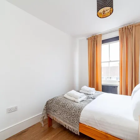 Charming In The Heart Of Kennington