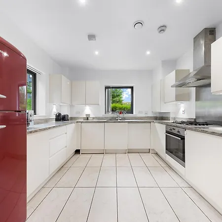 Modern 2 Bedroom In Uxbridge Free Parking Apartamento Londres