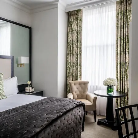 Szálloda The Kensington 5*