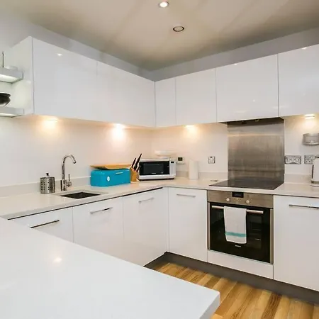 Beautiful 1 Bedroom In The Heart Of Bethnal Apartment *