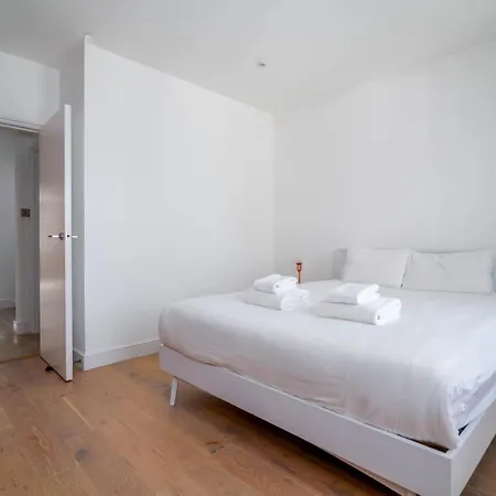 Guestready - Top Floor West Kensington Apartment