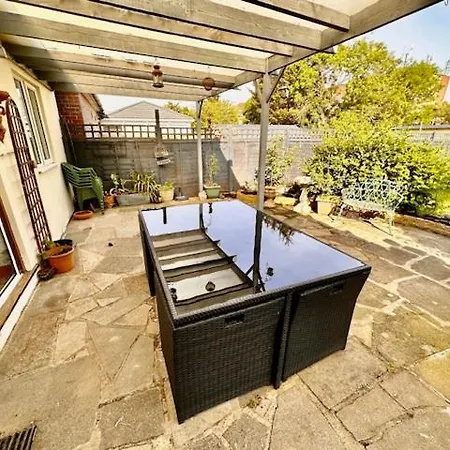 4 Bed House In Daneby Road,se6 Holiday home Catford