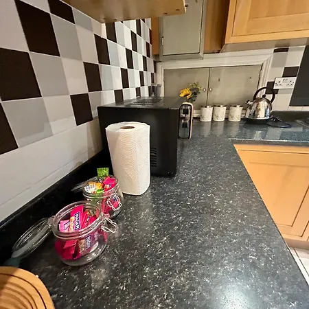 Apartment Charming 2 Bedroom Family London
