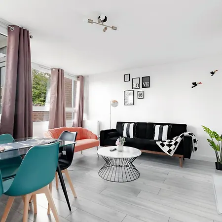 3br Off A13 , Sleeps 6, 2mins To Langdon Dlr,free Parking *