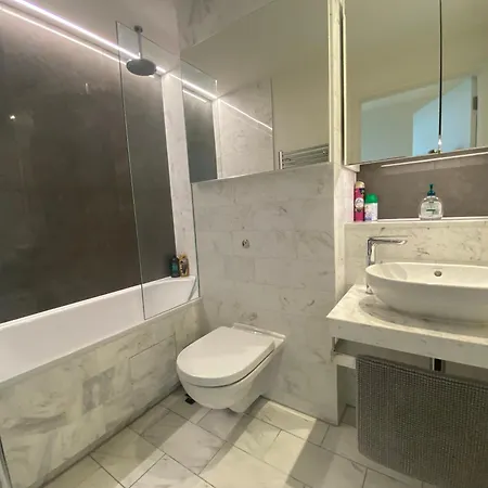 High Level, Two Bedroom Apartment London