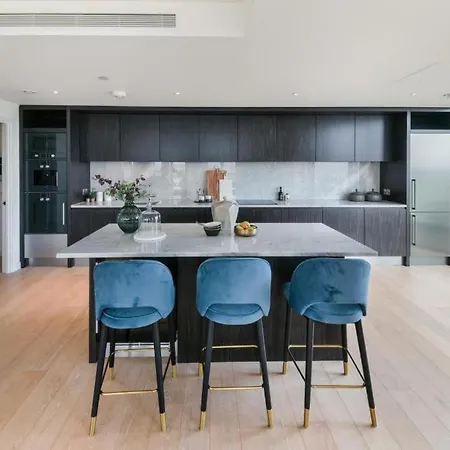 High Level, Two Bedroom Apartment *