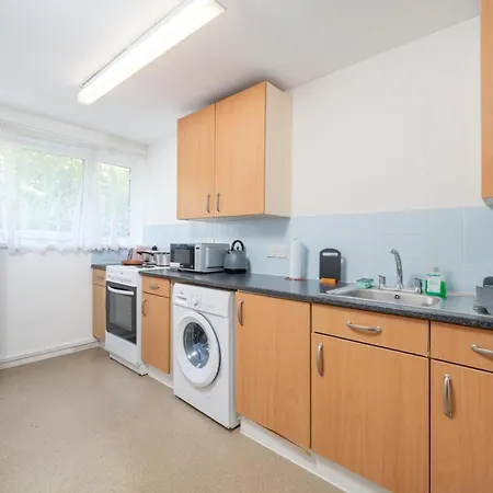One-bedroom Ground Floor Gem 15 Mins From Kings Cross * London
