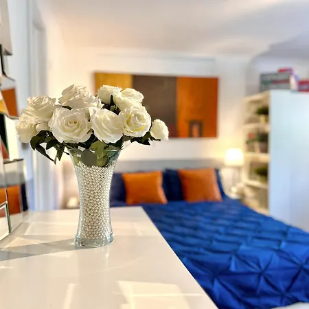 Stunning Business Travellers En-suite Bathroom Garden View Apartment *