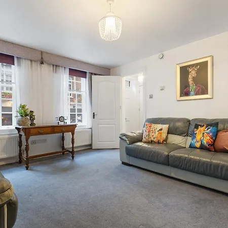 Apartment Westminster Classic Massionette