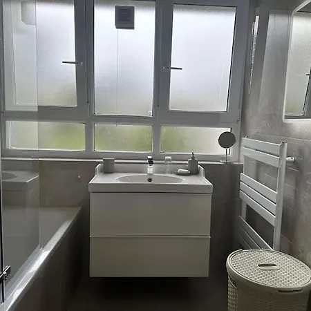 Modern 4 Bed-2 Bath In Battersea London