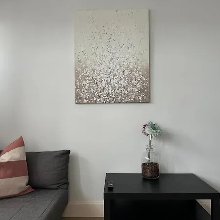 Modern 4 Bed-2 Bath In Battersea *