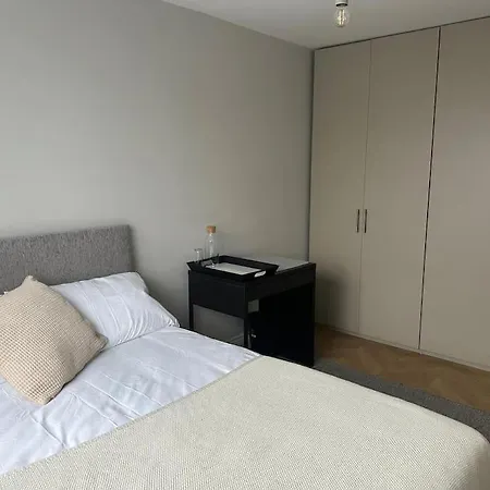 Apartment Modern 4 Bed-2 Bath In Battersea London