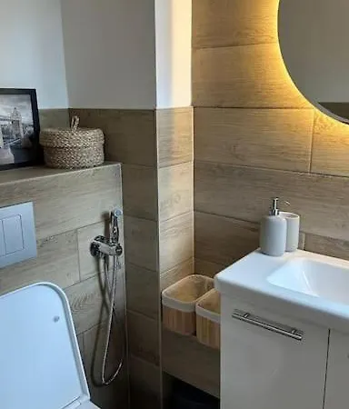 Modern 4 Bed-2 Bath In Battersea London