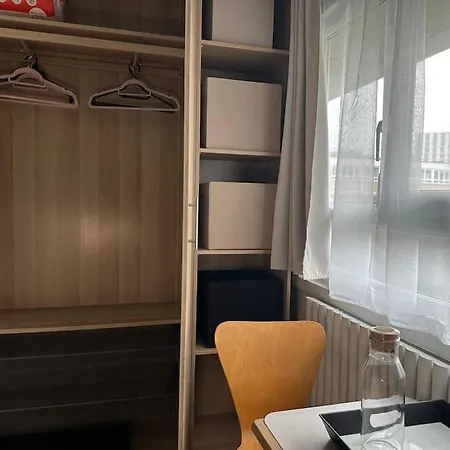 Modern 4 Bed-2 Bath In Battersea