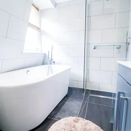 1 Bed Near Regents Park * London