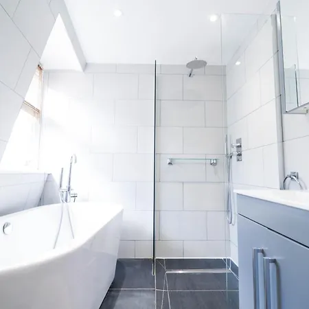 1 Bed Near Regents Park *