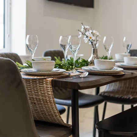 2025 Award Winning - 2 Bedroom Luxury Next To Wembley Stadium Apartment *