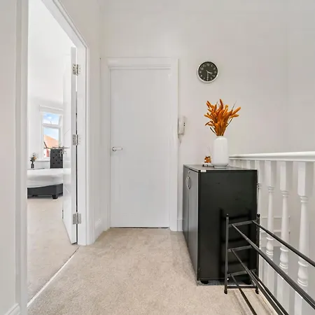 Apartment 2025 Award Winning - 2 Bedroom Luxury Next To Wembley Stadium